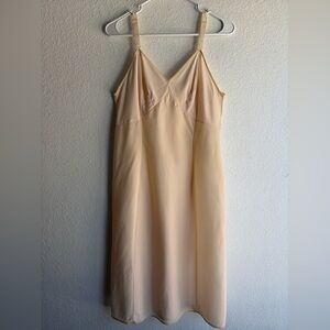Vintage Retro WONDER MAID Slip Nightwear Sz 36 Color Nude Nylon Excellent Cndtn